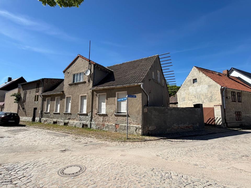 Thumbnail-Einfamilienhaus Nebengelass Werkstatt Haus zur Sanierung