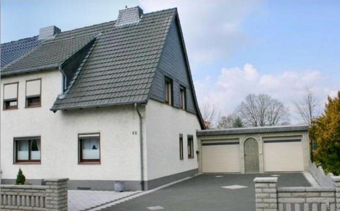 Thumbnail-Großzügige Doppelhaushälfte