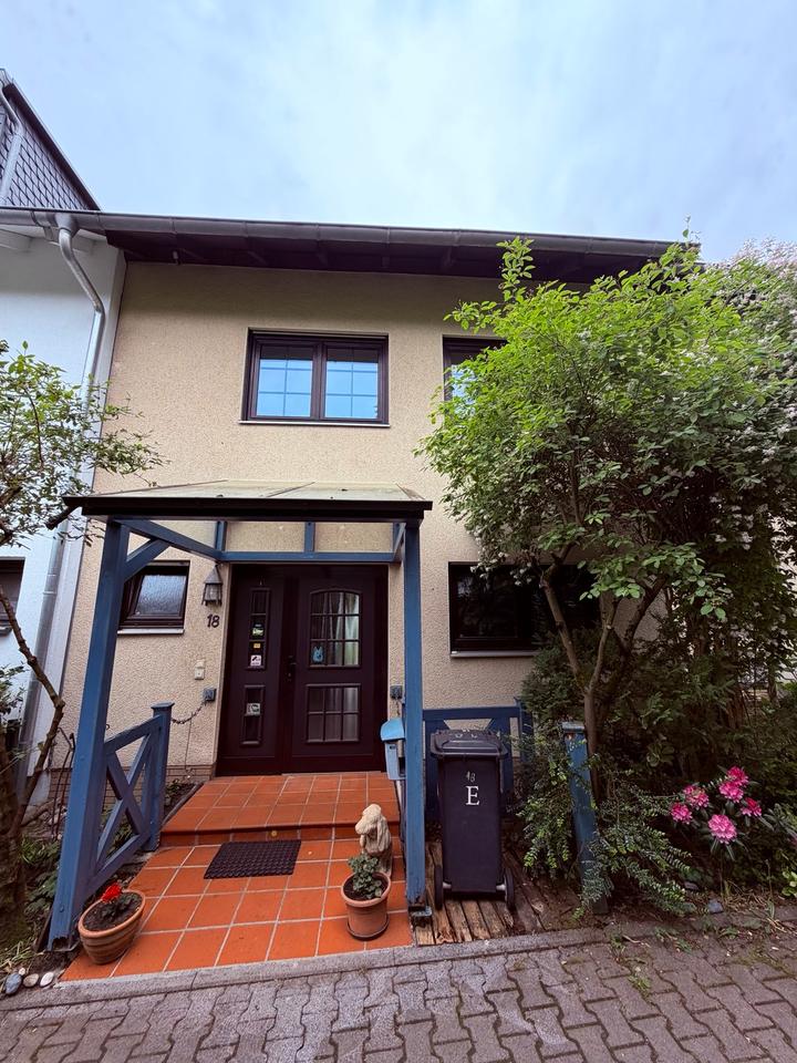 Thumbnail-Reihenhaus mit Garten&Garage in SachsenhausenMühlberg zu verm