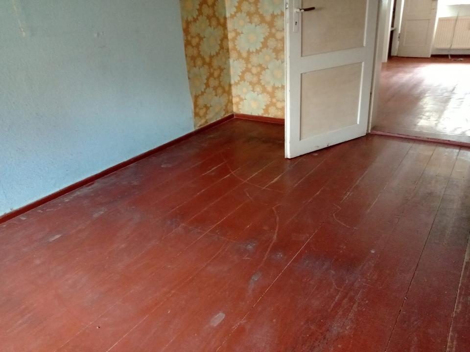 Thumbnail-2-Raum Wohnung im Dörnröschenschlaf in ZFH zur Eigensanierung