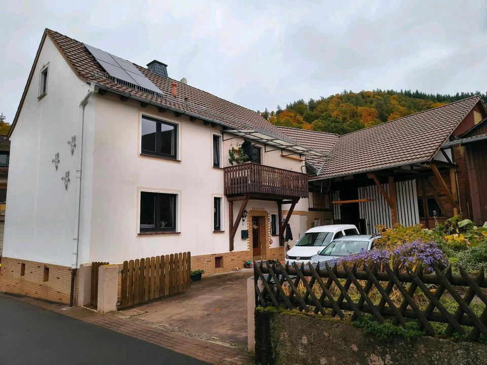 Thumbnail-Einfamilienhaus mit Scheune