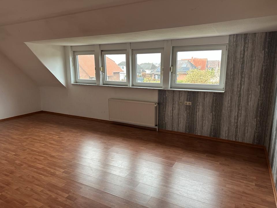 Thumbnail-Moderne 4-Zimmer-EG-Wohnung mit Garten & Einbauküche