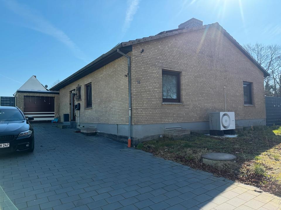 Thumbnail-Exklusiv sanierter Bungalow - Top Lage(Preis angepasst)