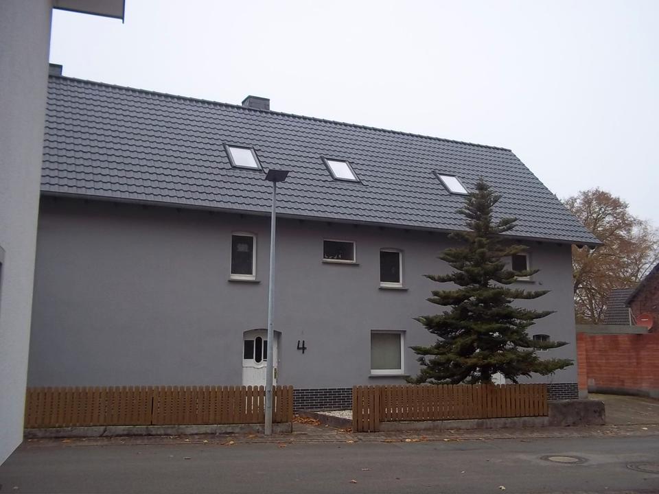 Thumbnail-Zweifamilienhaus zum fertigstellen, teilweise neu, teilweise alt