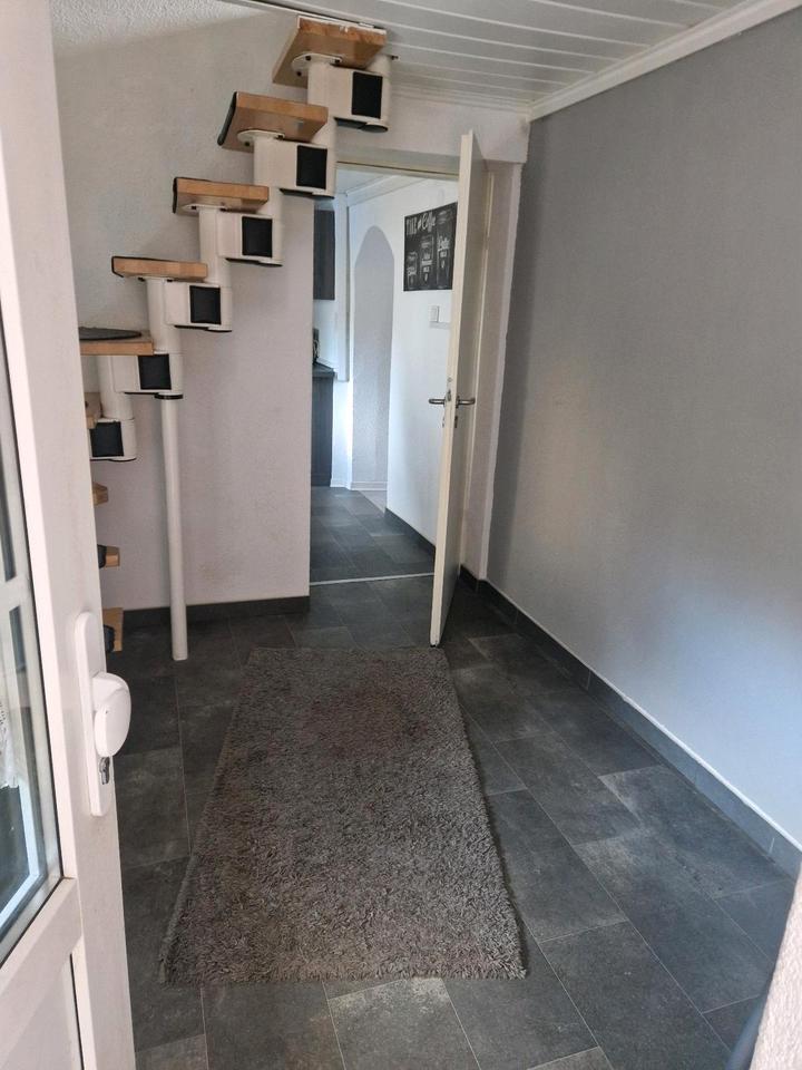 Thumbnail-Kleines Freistehendes Einfamilienhaus