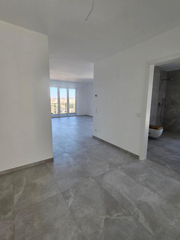 Thumbnail-**Zentral, modern, naturnah: Wohnen mit Aussicht !**