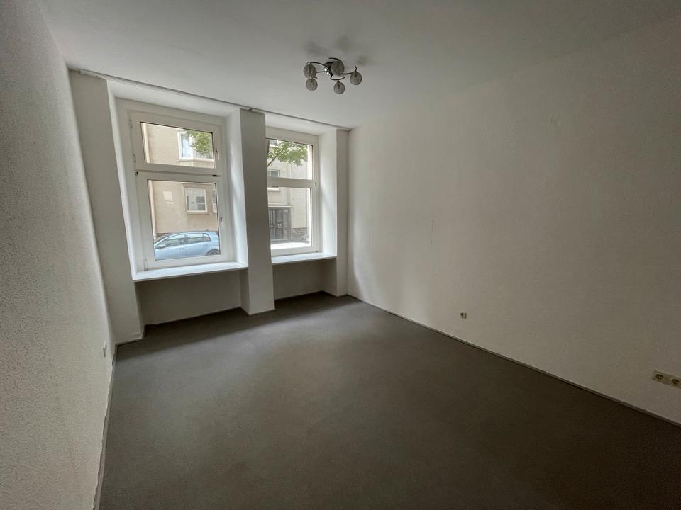 Thumbnail-Helle Altbauwohnung EG 1 Zimmer KDB