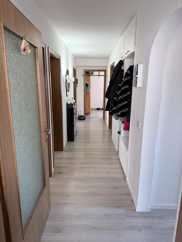 Thumbnail-3,5-4 Zimmer Wohnung mit Terrasse und Garten in Eislingen