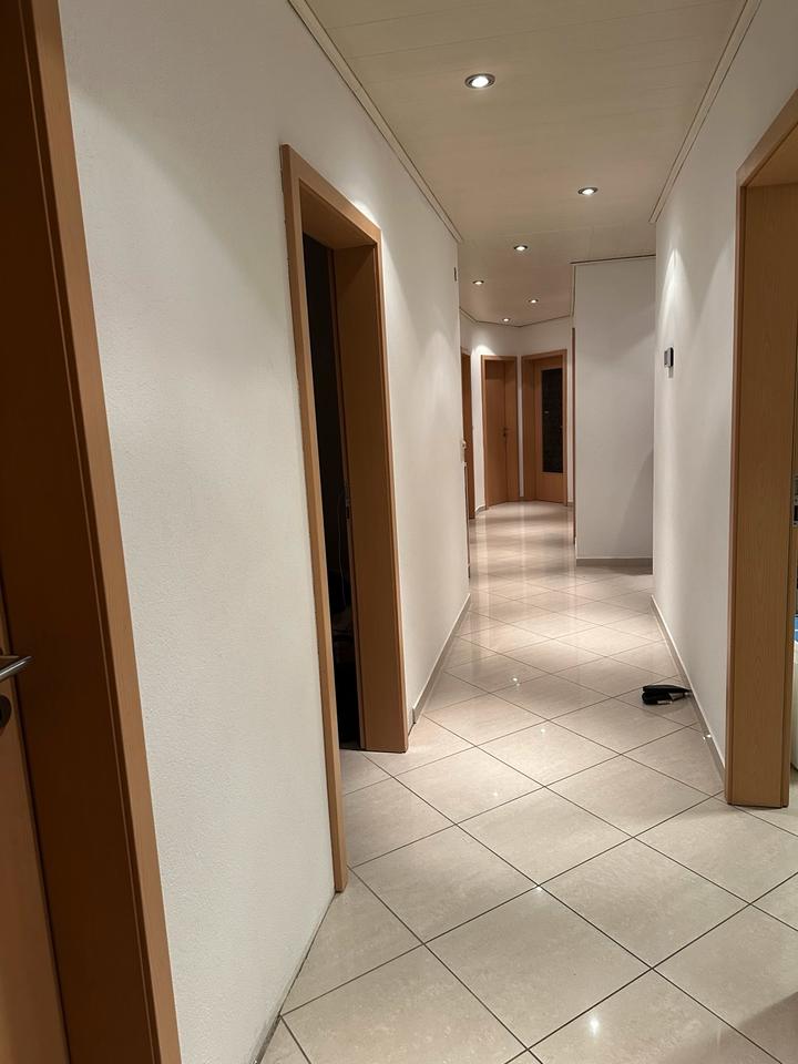 Thumbnail-5 Zimmer Wohnung