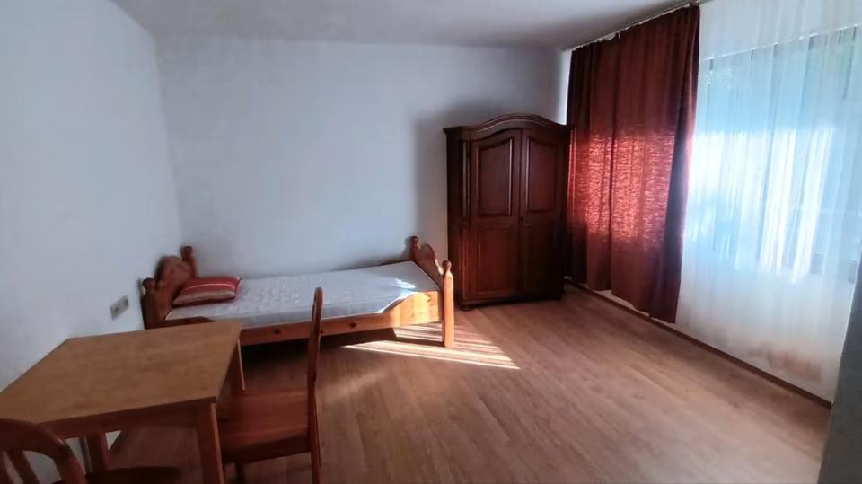 Thumbnail-56290 Lütz, Appartement, teilmöbliert. Ab sofort frei.