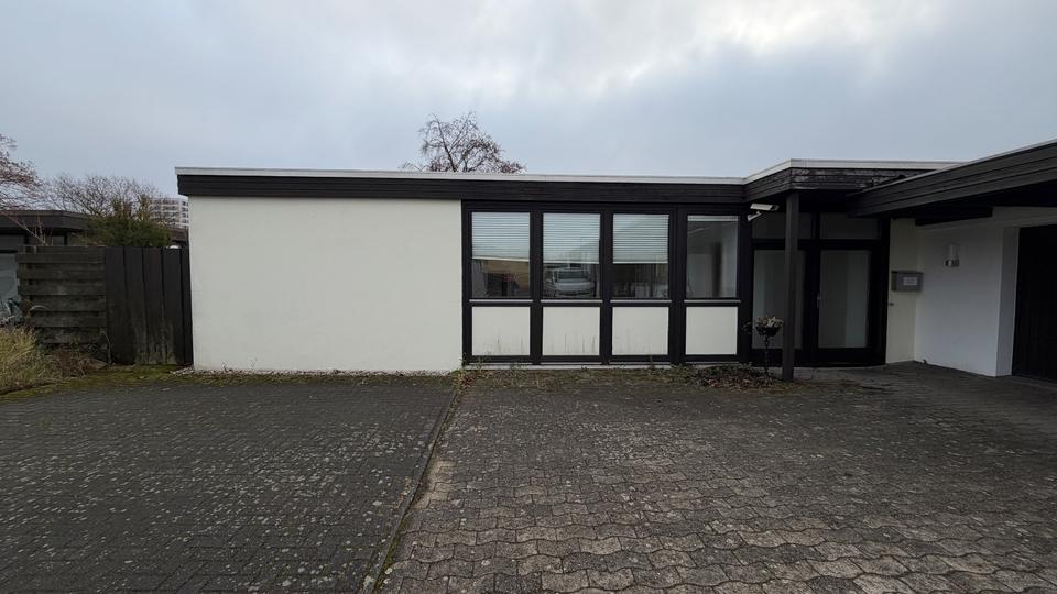 Thumbnail-Bungalow mit Garten für Praxis Büro Agentur Wohnen & Arbeiten