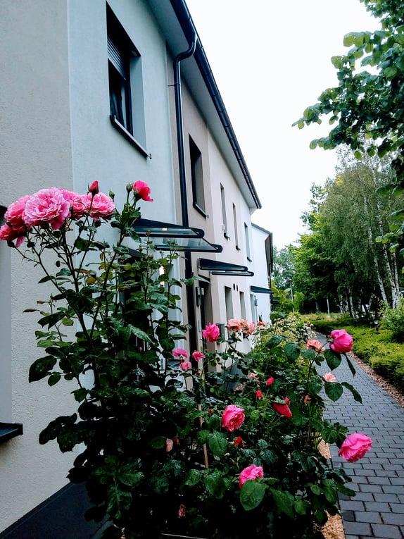 Thumbnail-Reihenhaus mit Einbauküche, Garten und Stellplatz