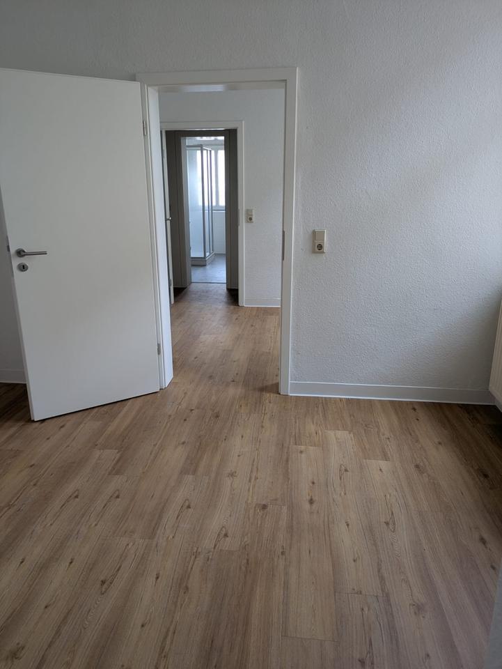 Thumbnail-Helle geräumige 2 Zimmerwohnung in Neustrelitz