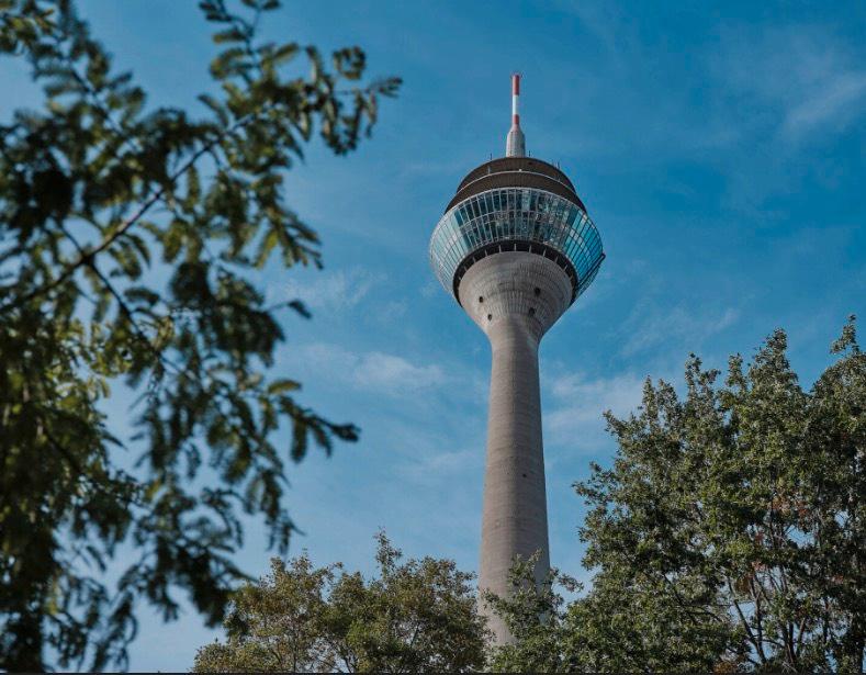 Thumbnail-122 m² City-Residenz am Schwanenspiegel Florastraße (Nähe Kö)