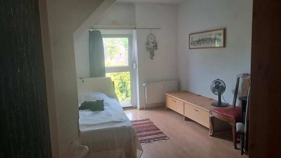 Thumbnail-sonniges Zimmer 14 qm