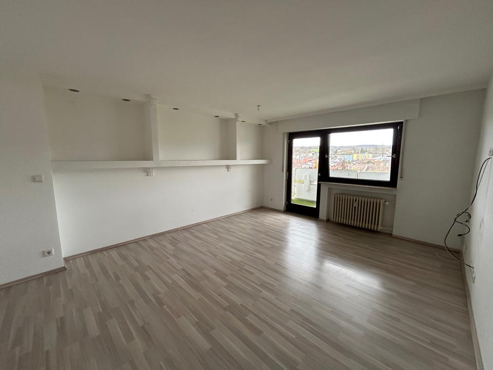 Thumbnail-Gemütliche 1-Zimmer-Wohnung mit Balkon und Einbauküche in Aschaffenburg