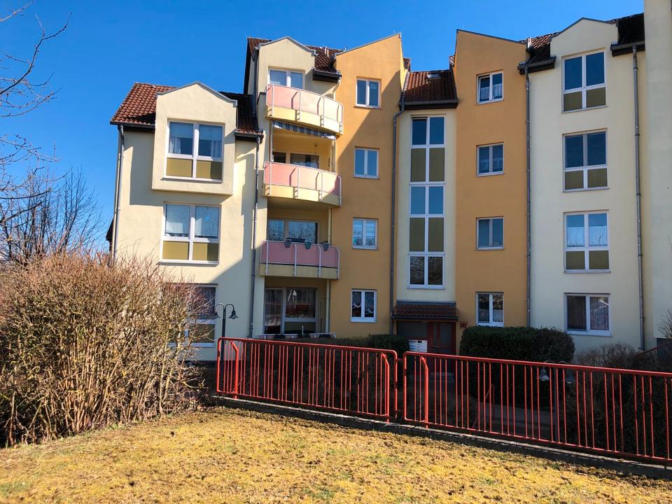 Thumbnail-schöne große 2 ZKB Wohnung mit 2 Balkonen in Baunatal am ZOB ( BTL-CBS36a-1L )