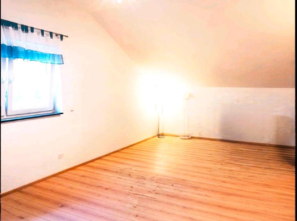 Thumbnail-Helle 3-Zimmer-Dachgeschosswohnung