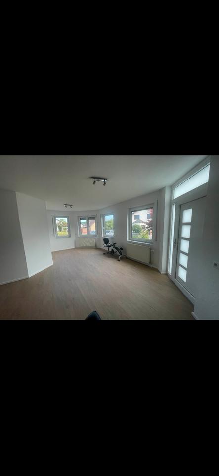 Thumbnail-Helle, frisch renovierte 2-Zimmer Wohnung in Niefern-Öschelbronn