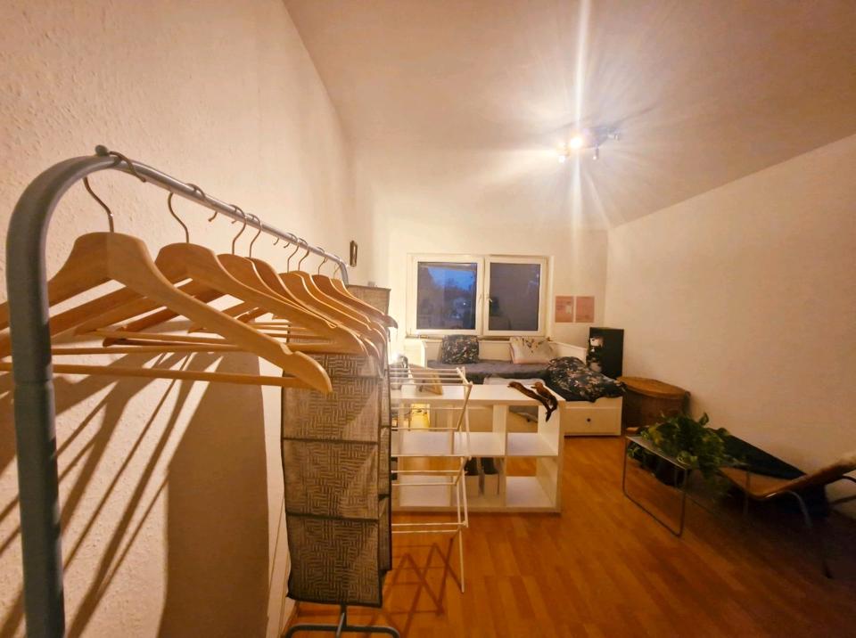 Thumbnail-[UNTERMIETE] 31m² möbliert Wohnung in Bayenthal