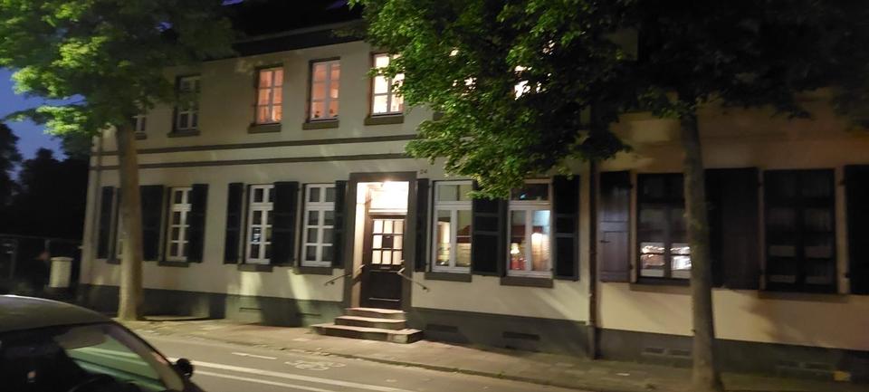 Thumbnail-Willich, Einzelhandelsfläche zur Miete in ehemaliger Apotheke