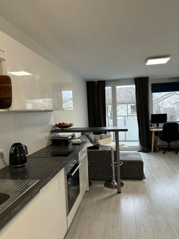 Thumbnail-Modernes Studio mit Indoor Pool 1 Monats Miete 01.01-01.02