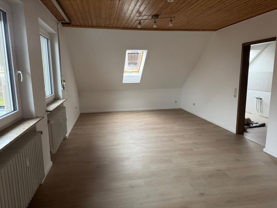 Thumbnail-Schöne helle 2-Zimmer-Wohnung in Grebendorf