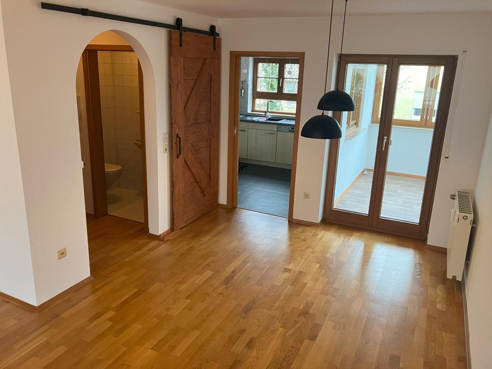 Thumbnail-Helle 3,5 Zimmer Wohnung in Lehrensteinsfeld