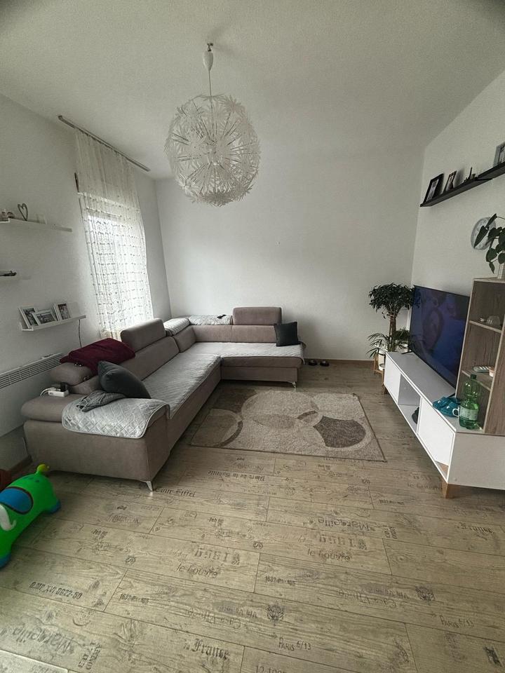 Thumbnail-WG Vermietung (2 x 2 Zimmer Wohnungen) in bester Wohnlage von Lah