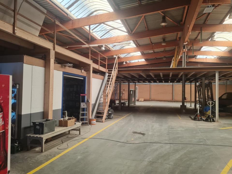 Thumbnail-Lagerhalle. Ab sofort zu vermieten verschiedene Größen möglich.