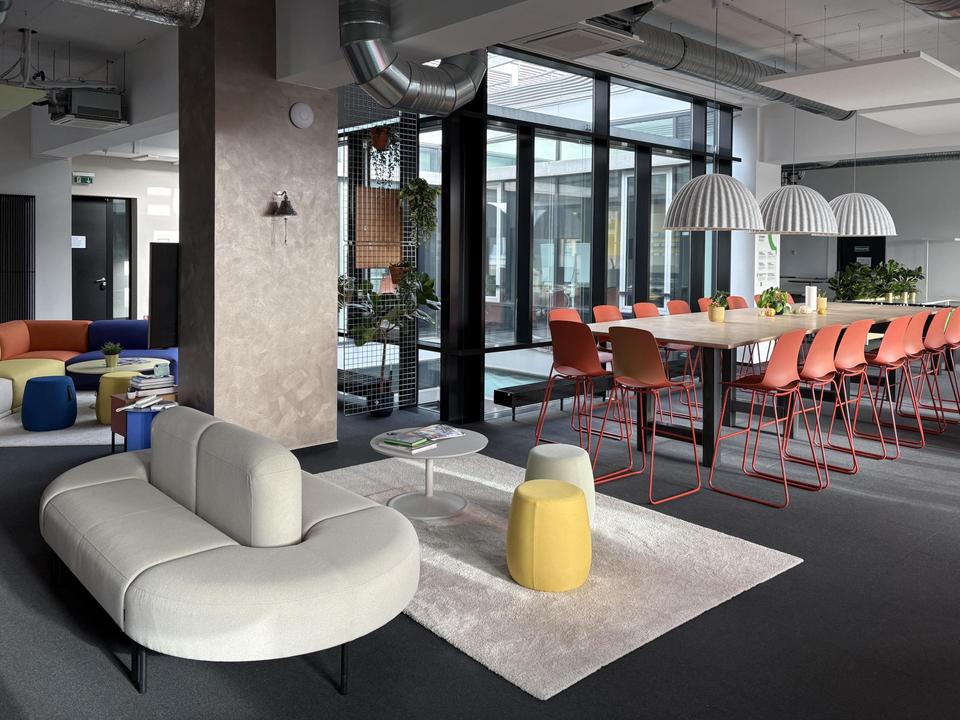 Thumbnail-Büro-Sharing mit Agentur-Flair: 8 flexible Arbeitsplätze am Ostenhellweg