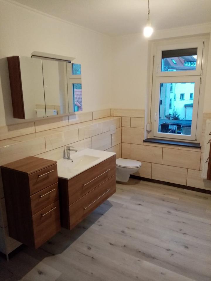 Thumbnail-Anleger: 4-Parteien-Mietshaus im Zentrum von Eisenberg