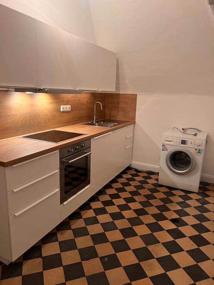 Thumbnail-2,5-Zimmer-Altbau-Wohnung in Frankfurt-Sachsenhausen-Nord