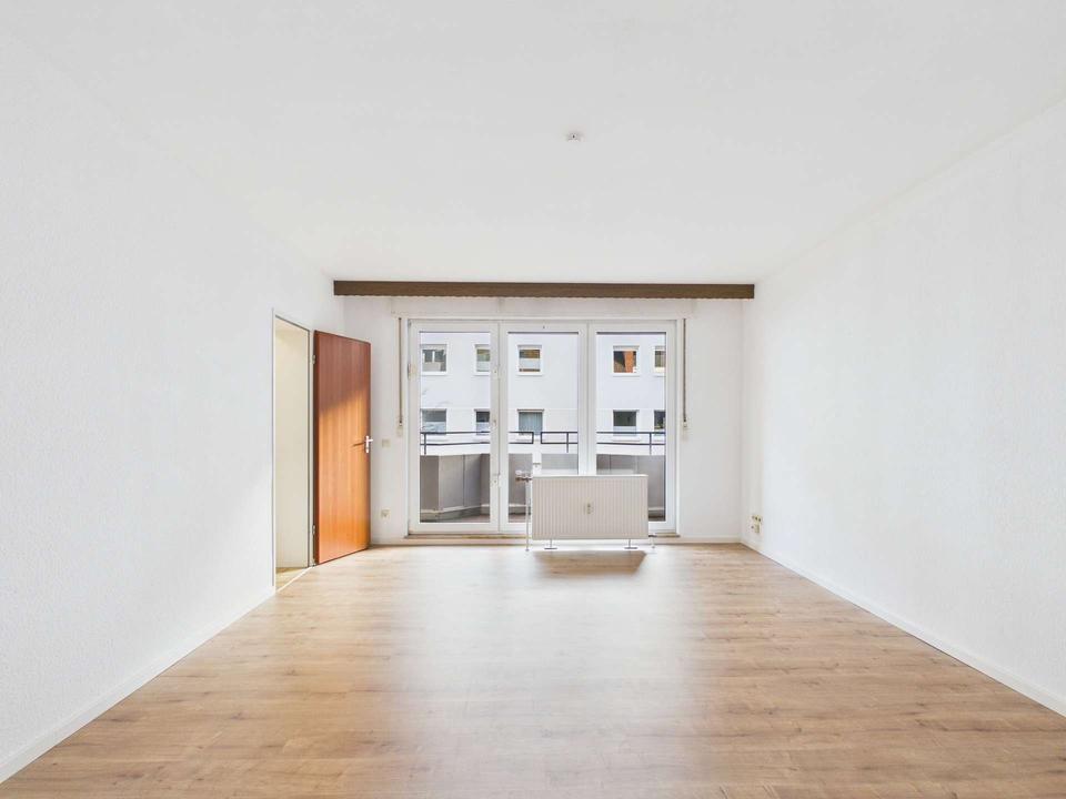 Thumbnail-Wohnen im Kreuzviertel - 2-Zimmer-Wohnung mit Balkon, Küche u. Tiefgaragenstellplatz