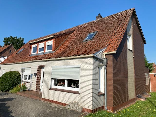 Thumbnail-Einfache Oberwohnung mit Balkon und Einbauküche zum Pauschalpreis