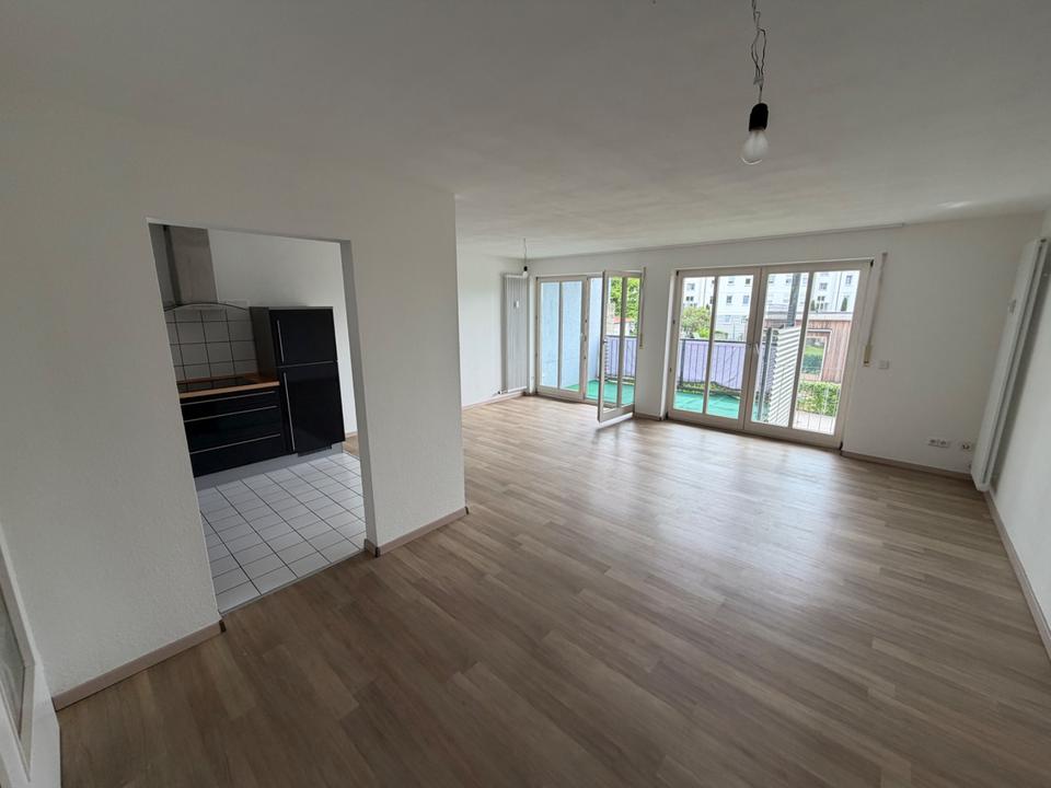 Thumbnail-2,5 Zimmer Wohnung mit Balkon zum vermieten ab SOFORT!
