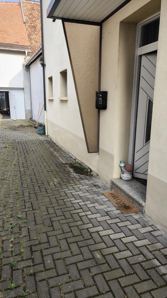 Thumbnail-Einfamilienhaus mit Garage