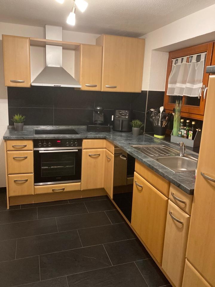 Thumbnail-5-Zimmer-Wohnung im Erdgeschoss eines Zweifamilienhauses