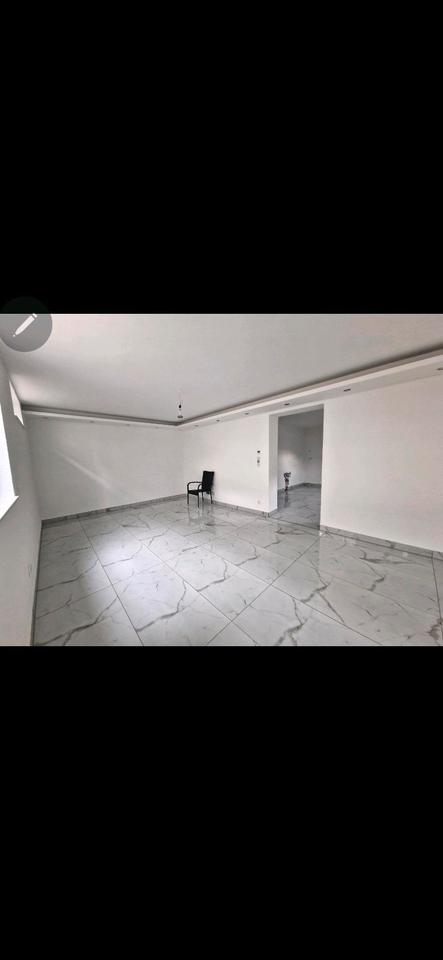 Thumbnail-2,5 Zimmer Wohnung inkl. eigenem Garten, Stellplatz