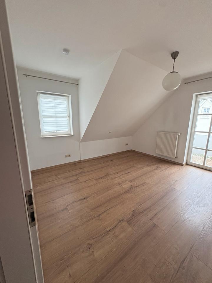 Thumbnail-2- Zimmer Wohnung in 57392 Bad Fredeburg zu vermieten