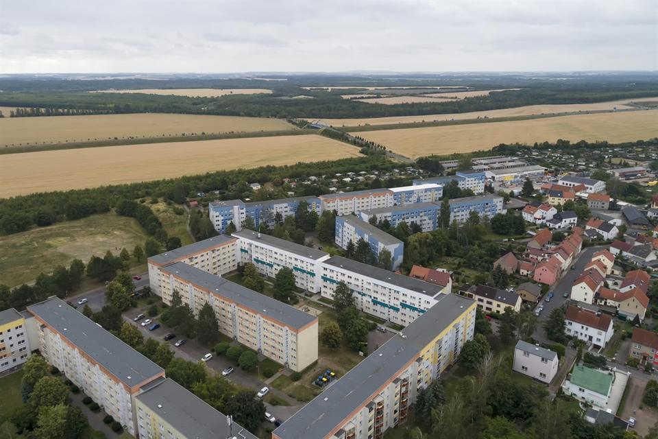 Thumbnail-Geräumige 3-Raumwohnung mit Balkon im 2. Obergeschoss - ab Juli verfügbar