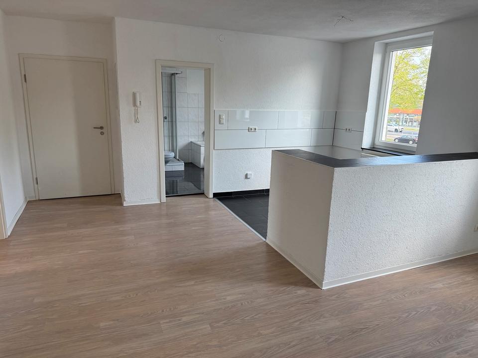 Thumbnail-2,5 Zimmer Wohnung in Kassel-Bettenhausen neu renoviert für 1-2 P