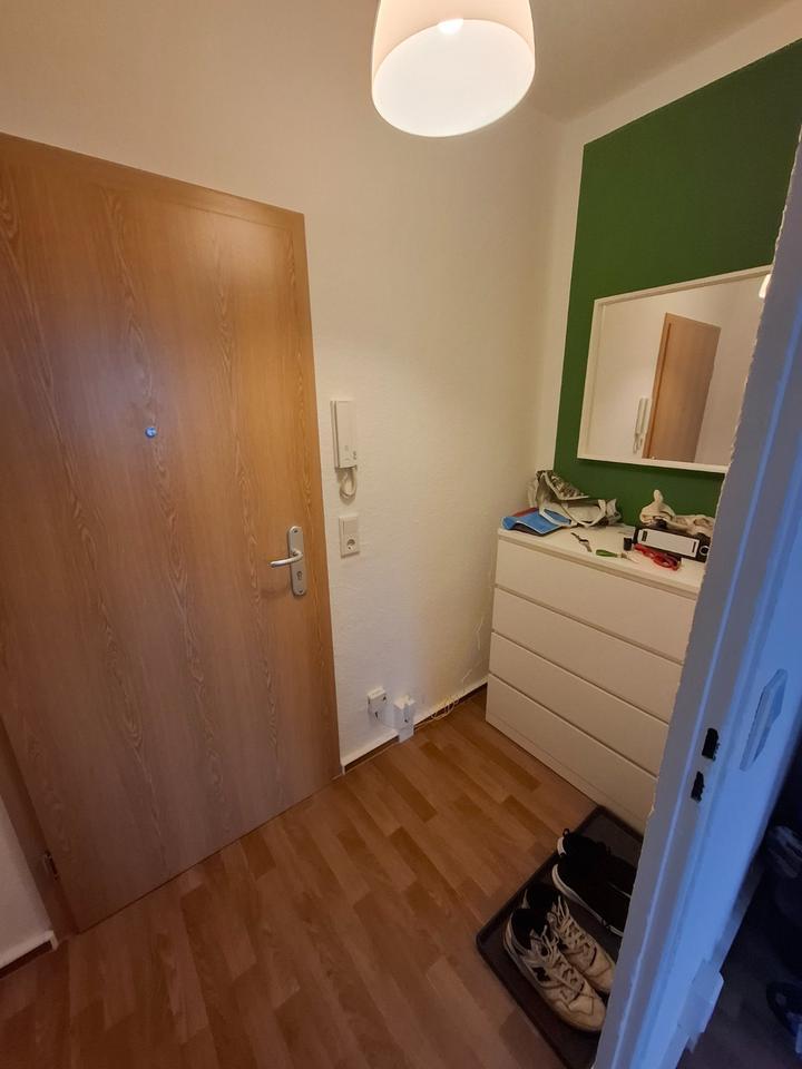 Thumbnail-(Reserviert) Nachmieter für 1-Zimmer Wohnung in Neustrelitz