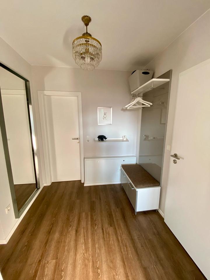 Thumbnail-Gehobene 3-Zimmer Wohnung mit Balkon und 2 TG-Plätzen in Homburg