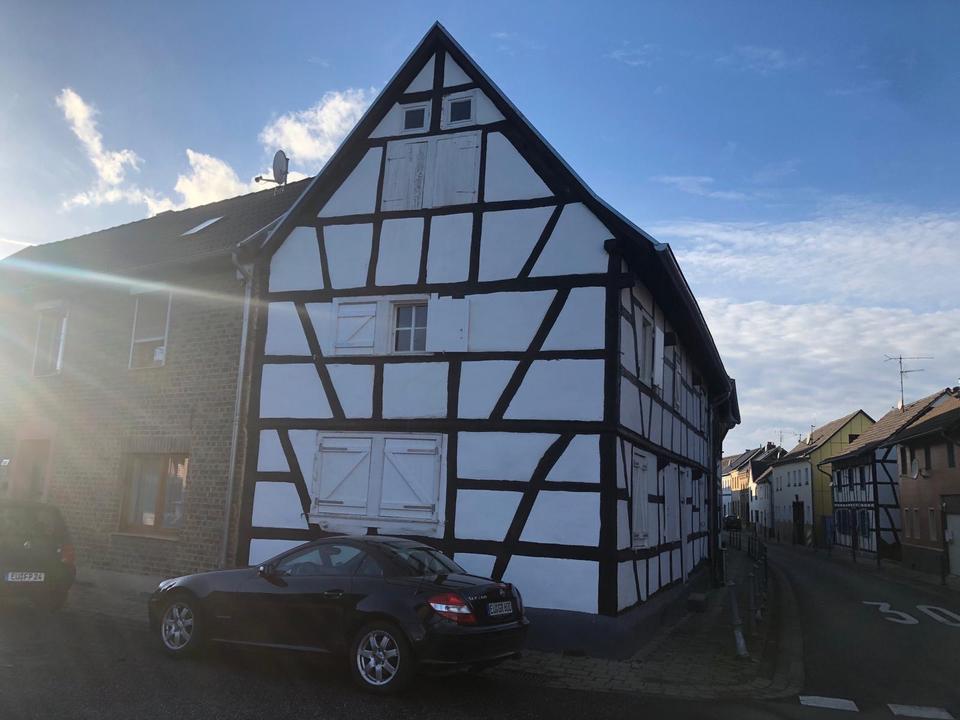 Thumbnail-Reihenhaus Eckhaus Fachwerk Kleinbüllesheim