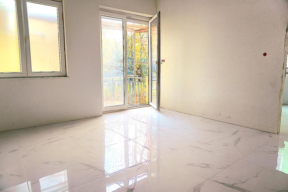 Thumbnail-3 Zimmer mit Garten - Komplett renoviert – Einziehen & Wohlfühlen