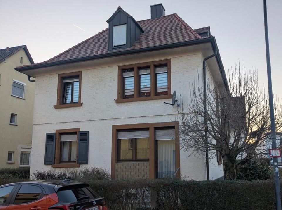 Thumbnail-Charmantes Ein- Zweifamilienhaus in attraktiver Lage in Weinheim