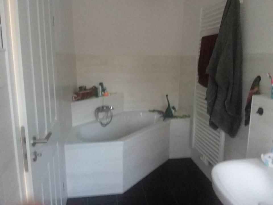 Thumbnail-Mitbewohnerin in EFH