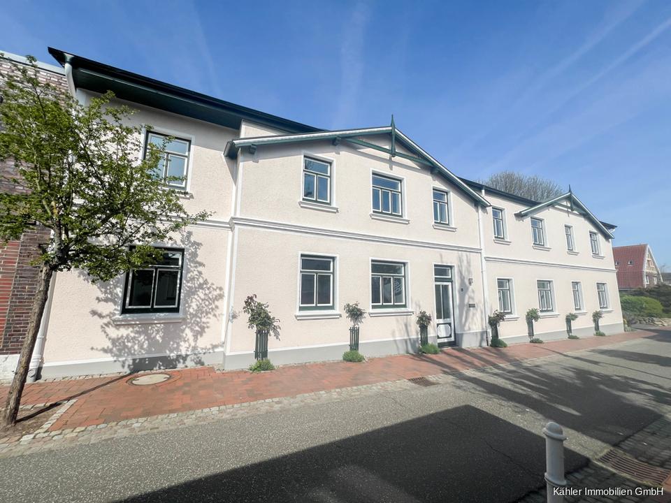 Thumbnail-Großzügige Gewerbefläche mit ca. 114 m² Bürofläche im Zentrum von Büsum zu vermieten