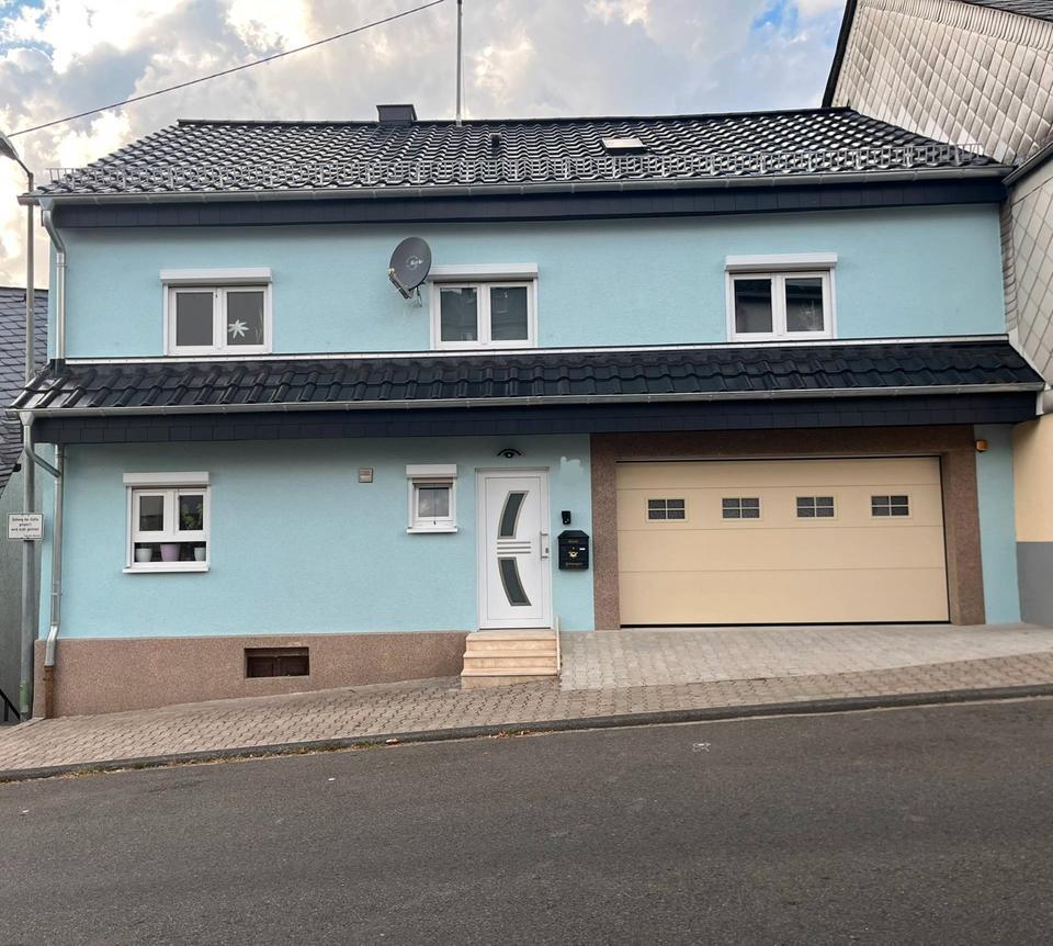 Thumbnail-möbliertes Einfamilienhaus in Idar-Oberstein